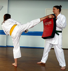 Womens Self Defence - Mental self-defense is the ability to get into the  proper mindset for executing a physical self-defense technique. Many martial  arts schools and self-defense classes focus primarily on the